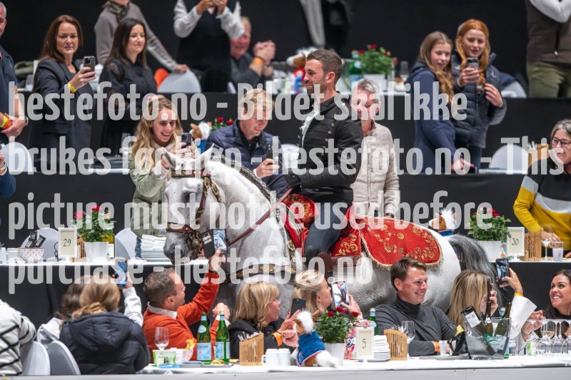 20231014-175123-217N-DSC_6911