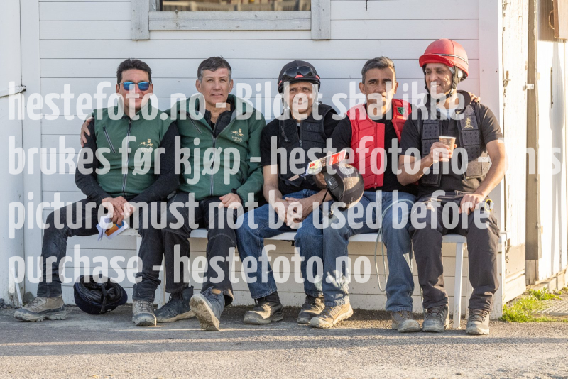 20240502-194727-DSC1317