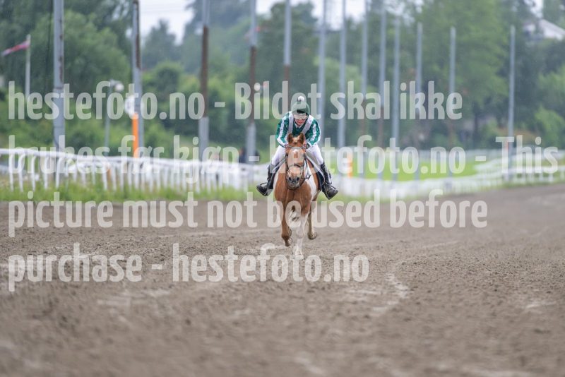 20240622-174111-DSC_8450