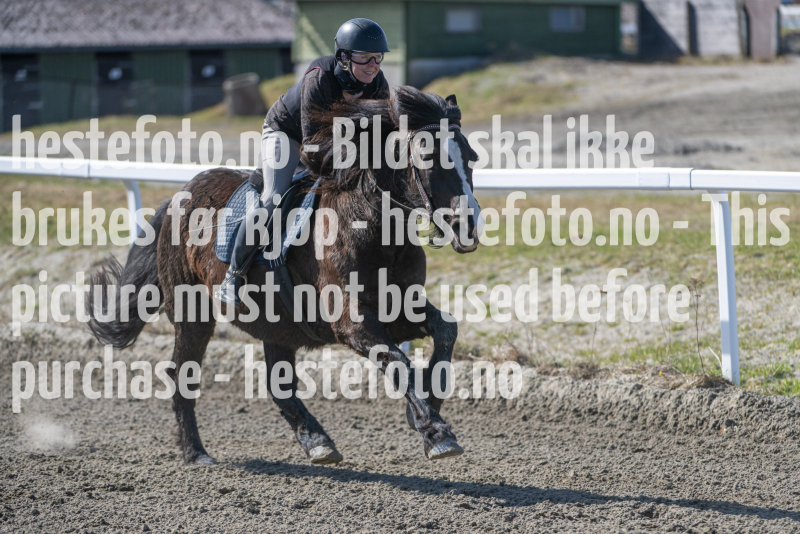 20240413-135533-DSC_4361