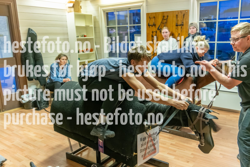 20240306-192918-DSC_4977