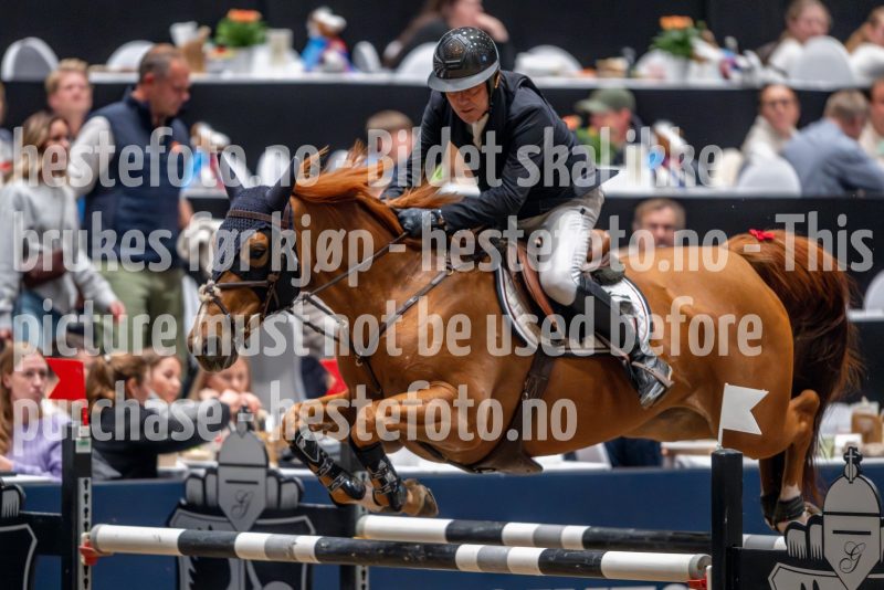 20241018-184019-2024-10-18-18-40-20-67-NIKON-Z-9