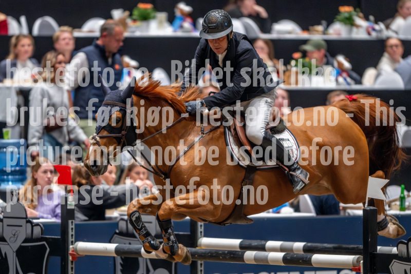 20241018-184019-2024-10-18-18-40-20-72-NIKON-Z-9
