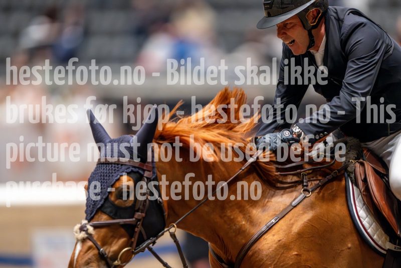 20241018-184044-2024-10-18-18-40-45-35-NIKON-Z-9