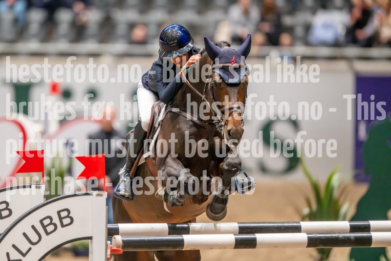 20241018-184254-2024-10-18-18-42-54-44-NIKON-Z-9