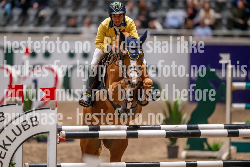 20241018-184434-2024-10-18-18-44-35-76-NIKON-Z-9