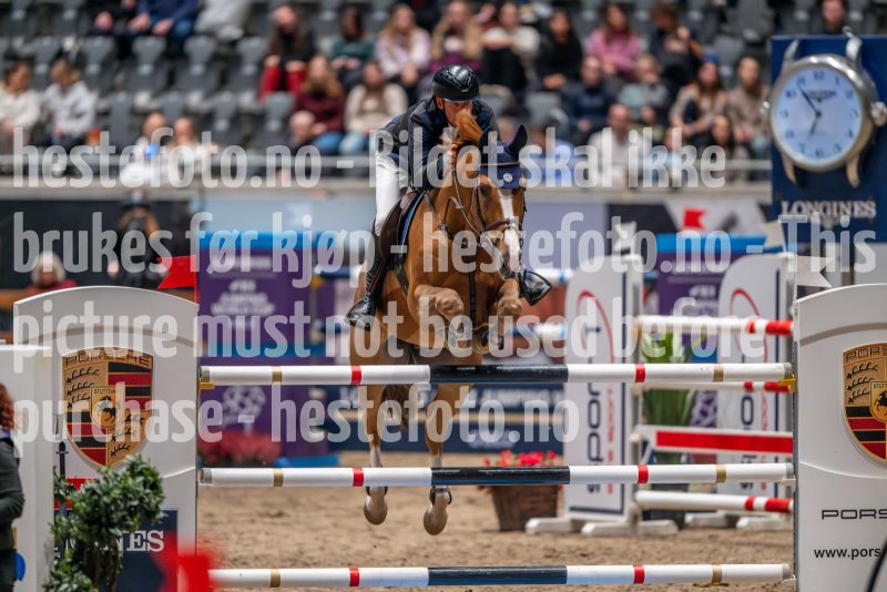 20241018-185458-2024-10-18-18-54-58-32-NIKON-Z-9