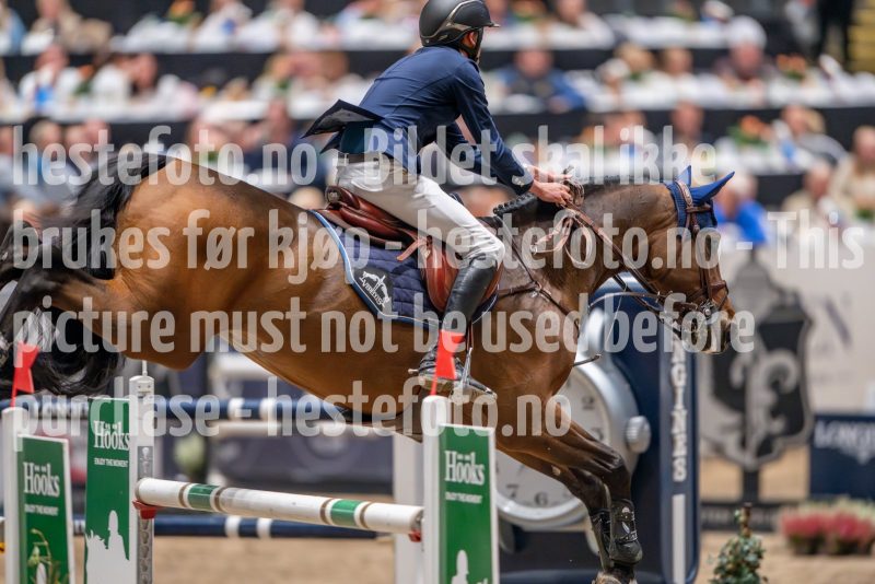 20241018-190309-2024-10-18-19-03-10-58-NIKON-Z-9