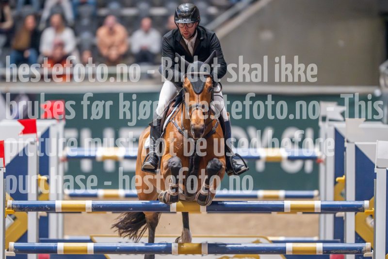 20241018-191001-2024-10-18-19-10-01-25-NIKON-Z-9