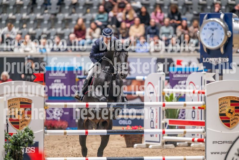 20241018-193217-2024-10-18-19-32-18-94-NIKON-Z-9