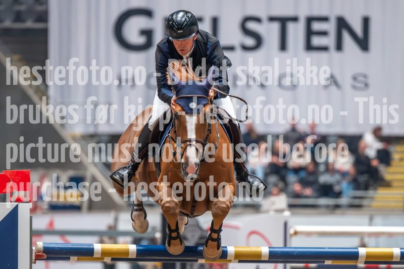 20241019-210133-2024-10-19-21-01-33-37-NIKON-Z-6-2