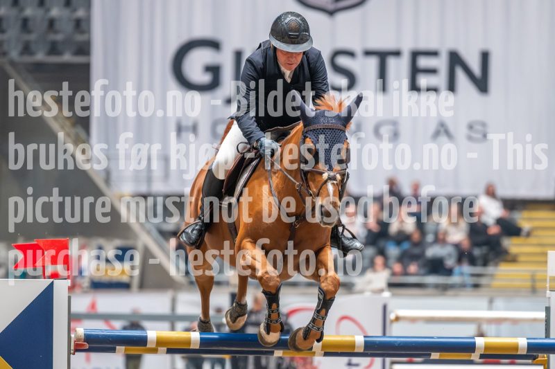 20241019-210355-2024-10-19-21-03-56-85-NIKON-Z-6-2
