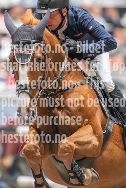 20241019-213919-2024-10-19-21-39-19-20-NIKON-Z-9