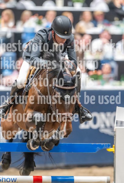 20241019-215751-2024-10-19-21-57-52-63-NIKON-Z-9