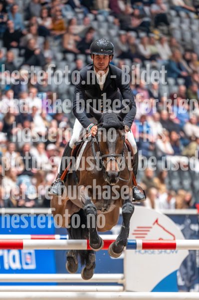 20241019-220550-2024-10-19-22-05-50-24-NIKON-Z-6-2