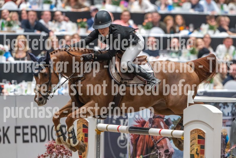 20241019-222621-2024-10-19-22-26-21-55-NIKON-Z-9