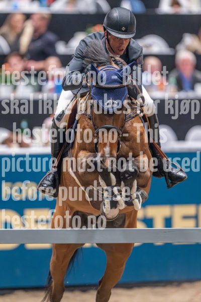 20241020-164421-2024-10-20-16-44-22-62-NIKON-Z-9