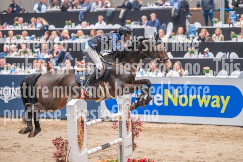 20241018-212510-2024-10-18-21-25-11-87-NIKON-Z-6-2
