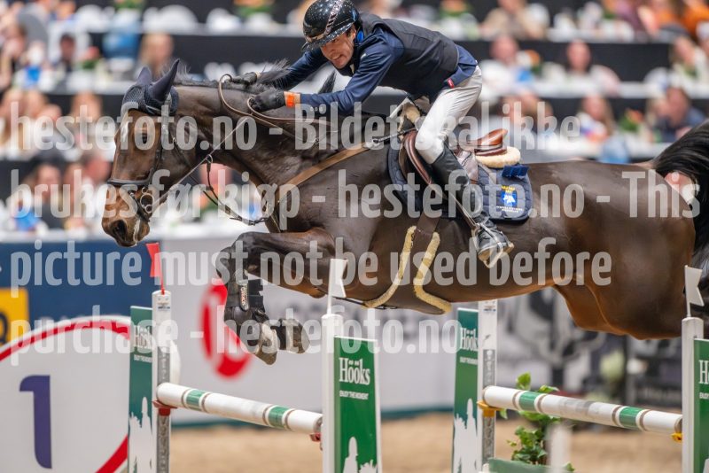 20241018-212517-2024-10-18-21-25-18-63-NIKON-Z-9