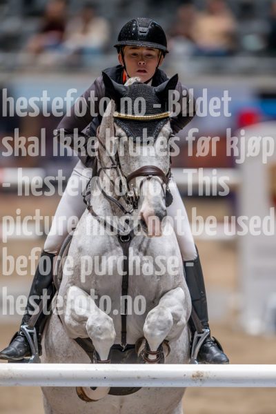 20241018-215243-2024-10-18-21-52-43-05-NIKON-Z-9