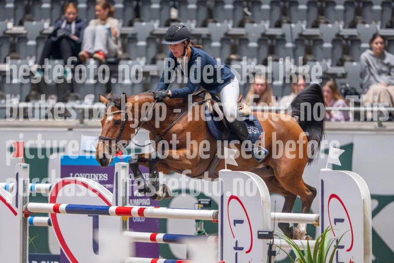 20241018-222015-2024-10-18-22-20-16-94-NIKON-Z-9