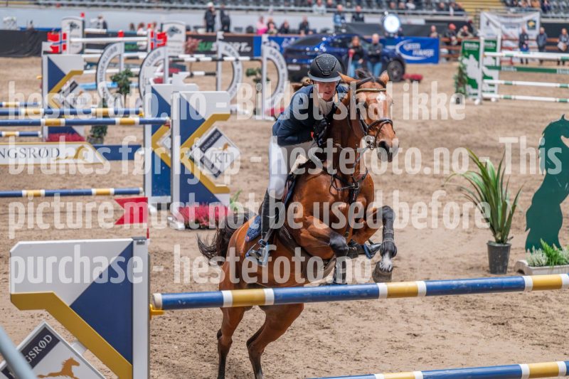 20241018-222107-2024-10-18-22-21-07-07-NIKON-Z-6-2