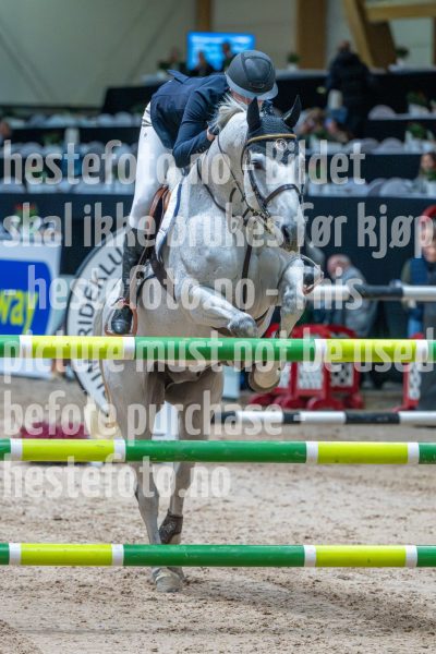 20251017-120333-DSC_8842