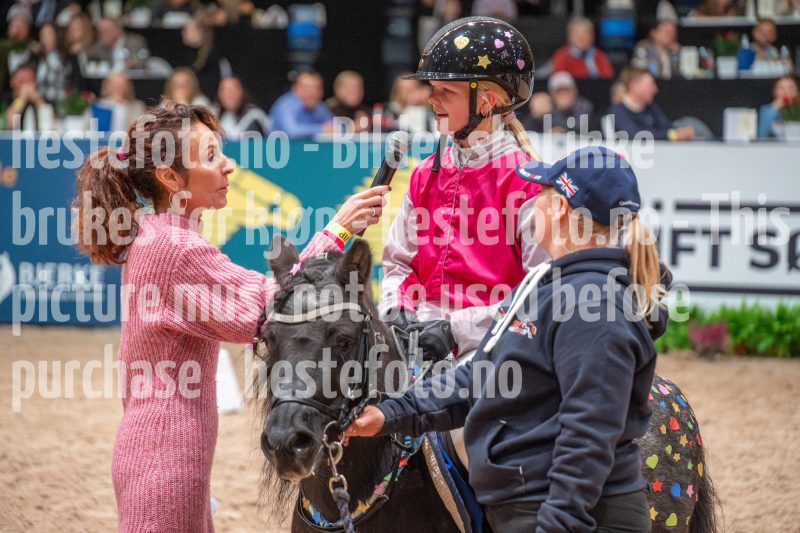 20251018-170245-DSC_8328