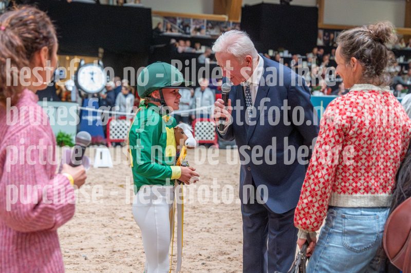 20251018-170333-DSC_8347