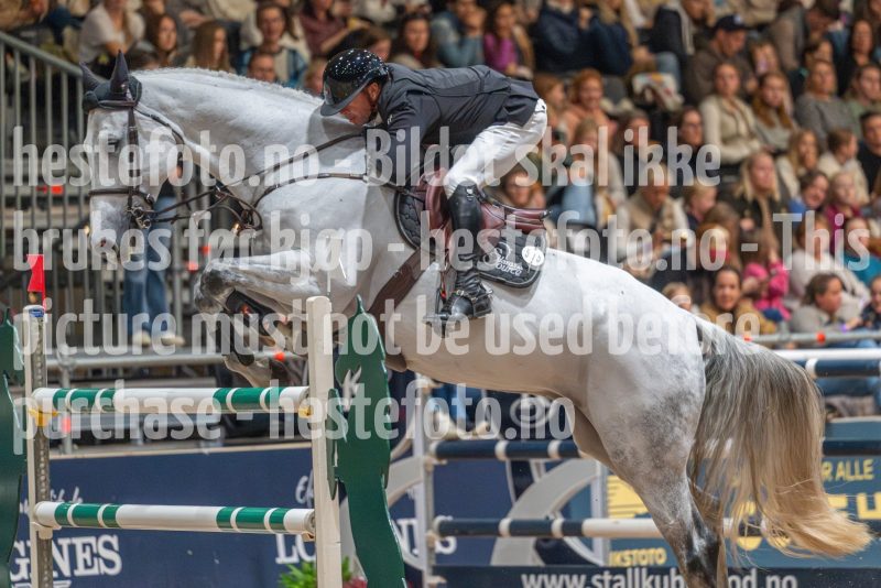 20251018-121806-DSC_3870