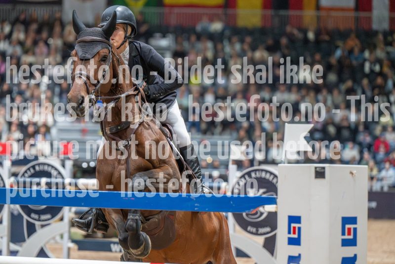 20251018-205140-DSC_5227