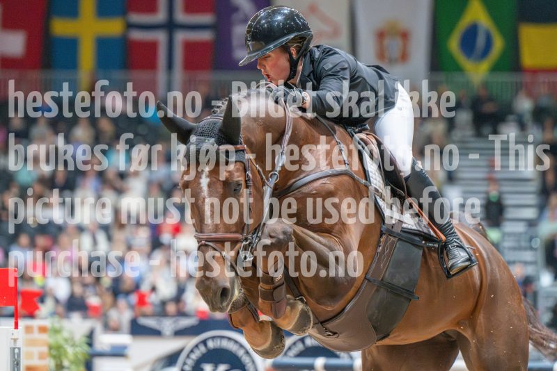 20251018-211101-DSC_5444