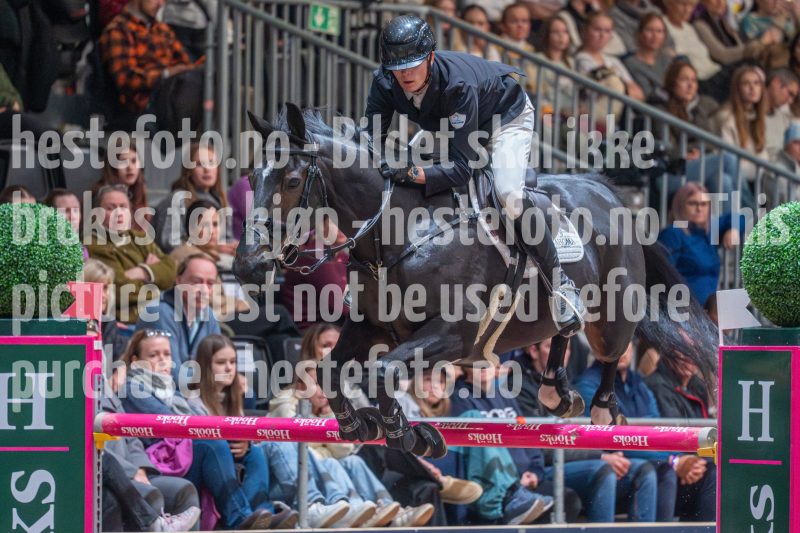 20251018-211502-DSC_8944