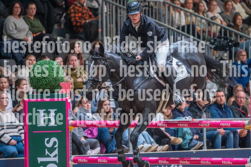 20251018-211502-DSC_8945