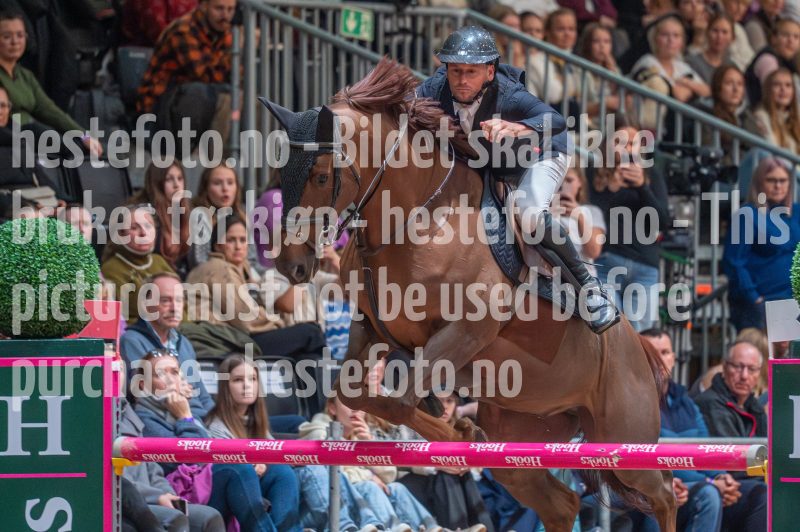 20251018-212330-DSC_8969