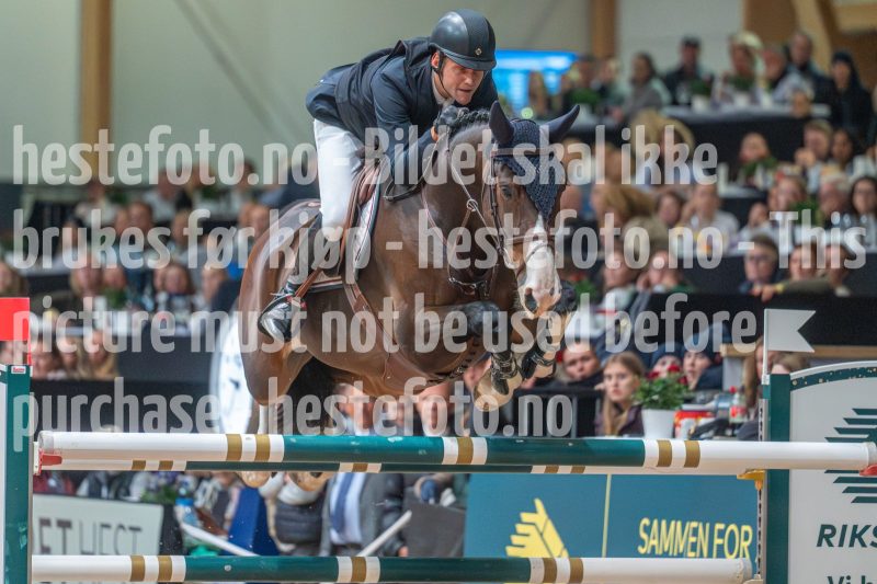 20251018-213432-DSC_8985