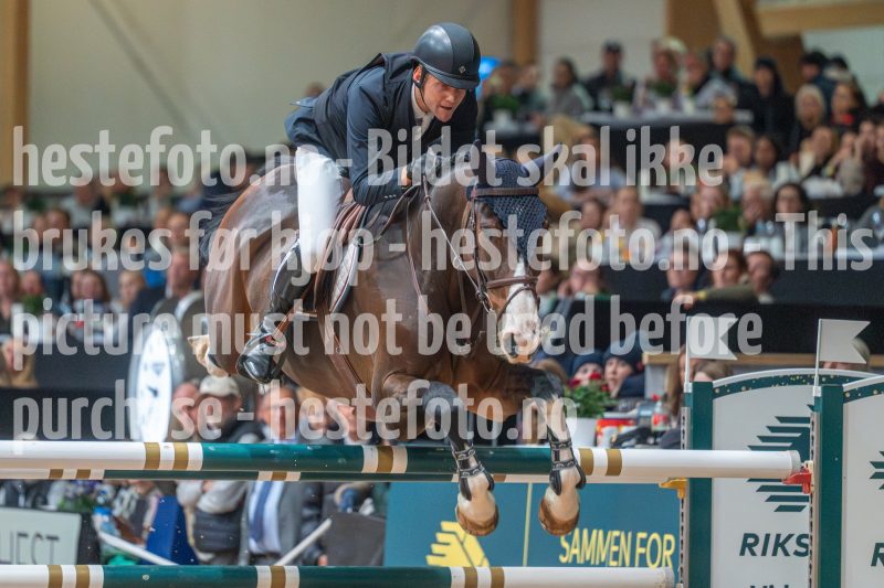 20251018-213432-DSC_8986