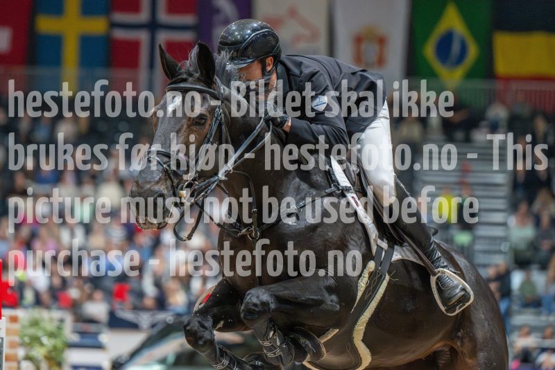 20251018-215151-DSC_5760