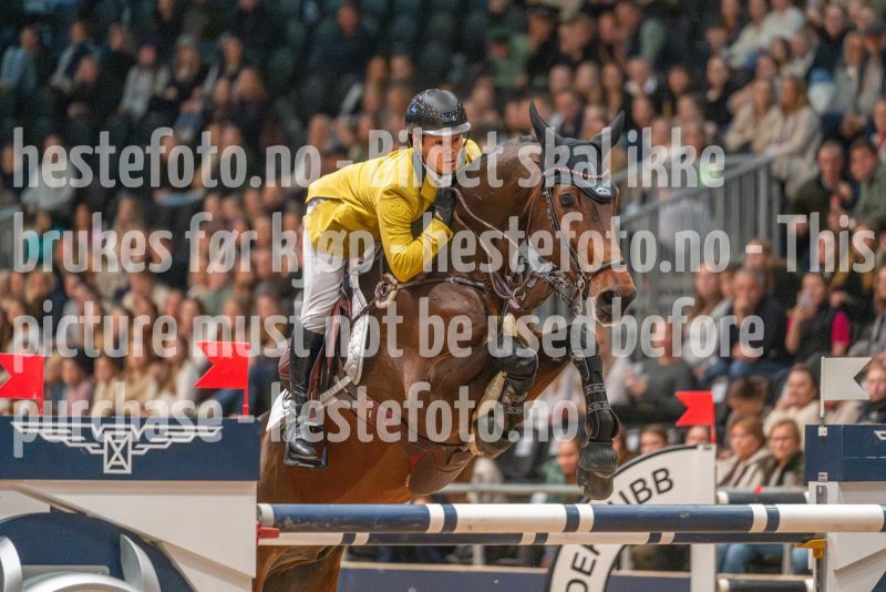 20251019-174618-DSC_3805