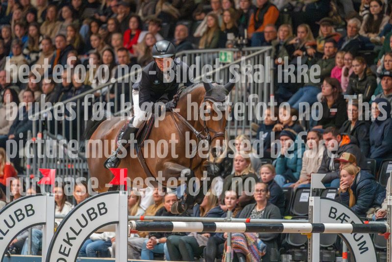 20251019-174756-DSC_3857