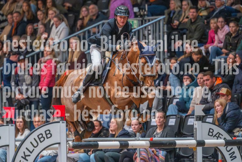 20251019-175128-DSC_4030
