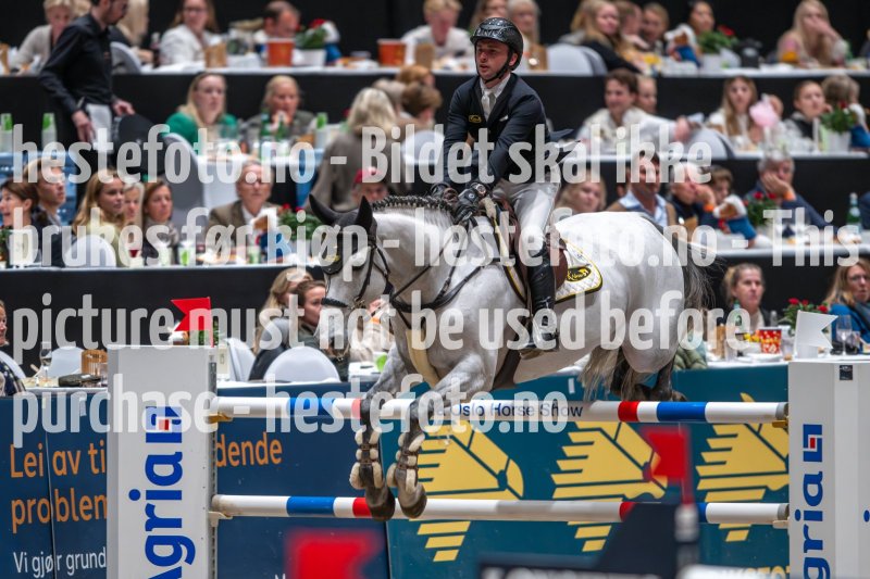 20231014-203139-217N-DSC_8104