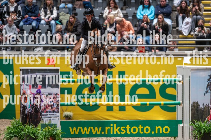 20231014-203523-217N-DSC_8305