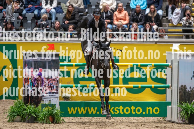20231014-203938-217N-DSC_8585