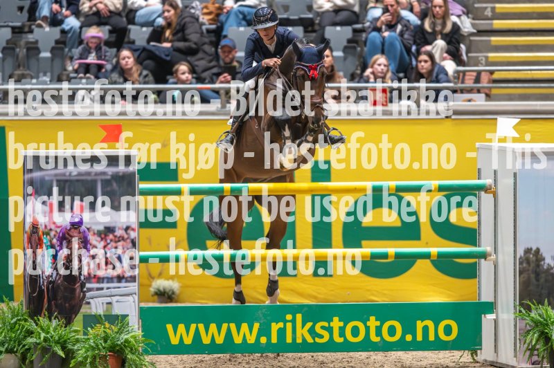 20231014-215102-218N-DSC_3473