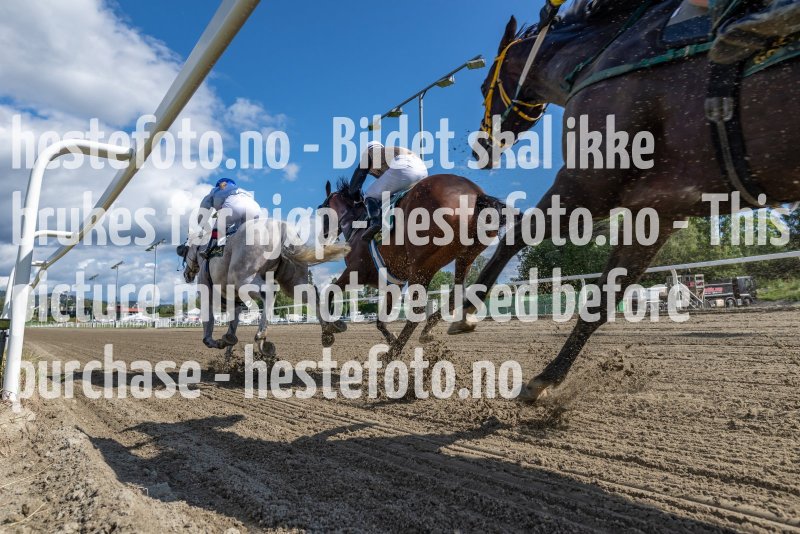 20210821-131213-EKE9615