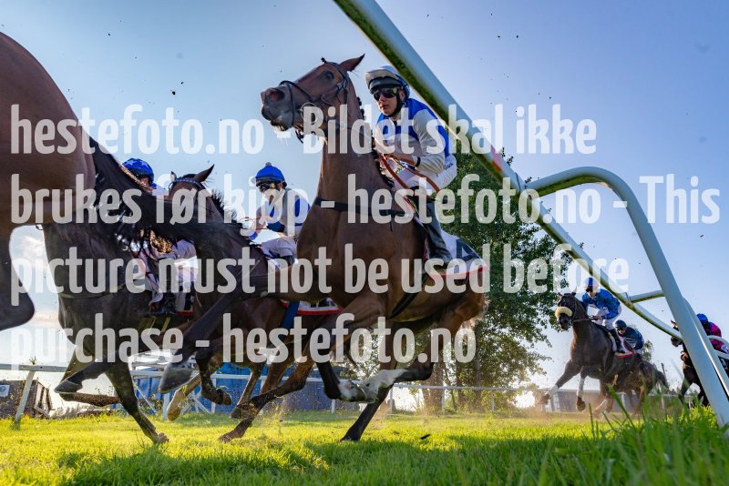 20210822-175323-EKE9931