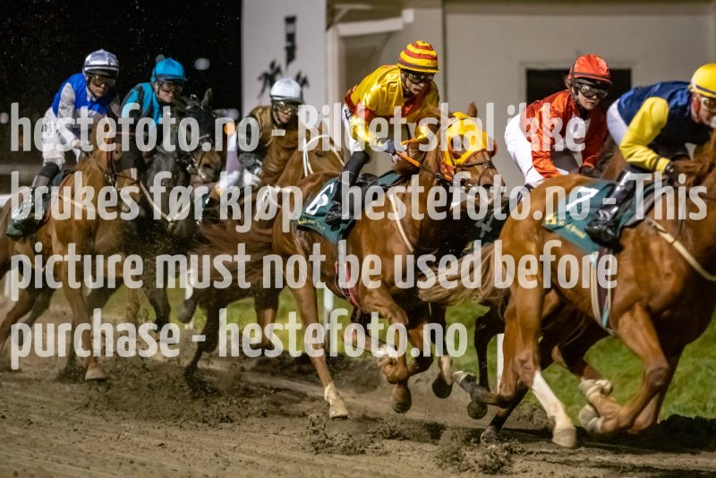 20211104-192057-DSC5960