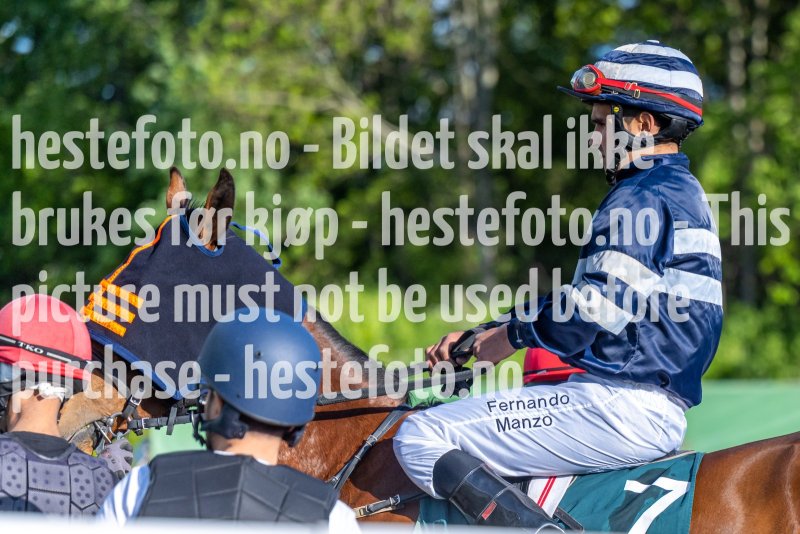 20220526-184120-DSC6276