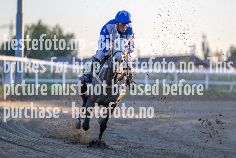20220901-193538-DSC_2780